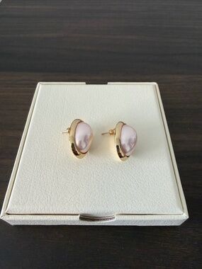 Richelieu Vintage Pearl Earrings Gold Tone
